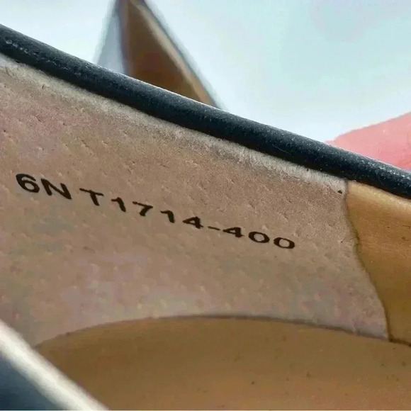 Trotters womens heels size 6 N navy blue leather pointy toe career pumps - Picture 11 of 12